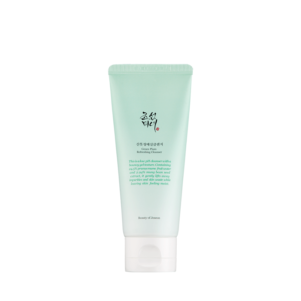 Green Plum Refreshing Cleanser 